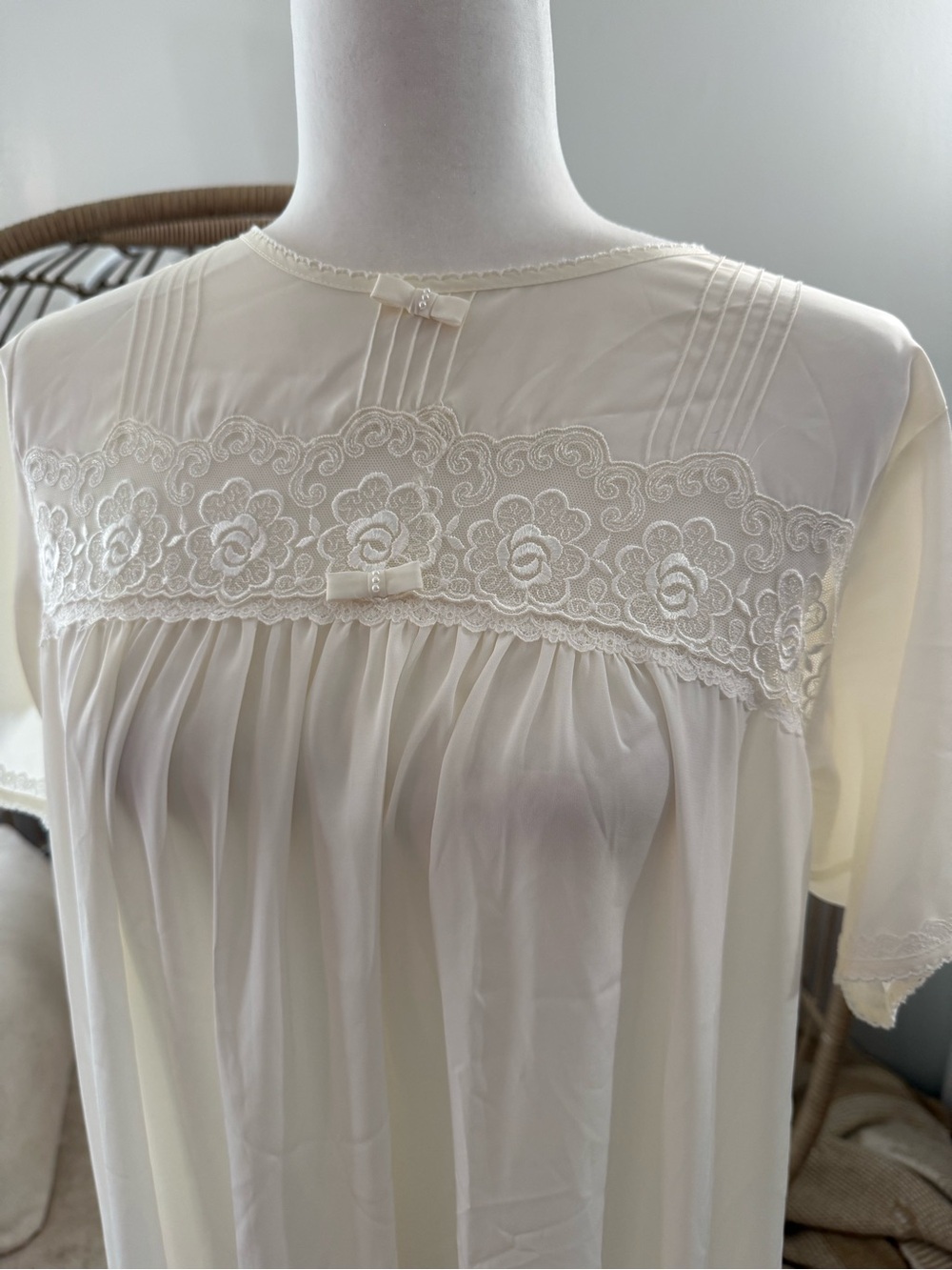 Christian Dior Vintage White Lace Nightgown Medium Cottagecore Bridal Romantic